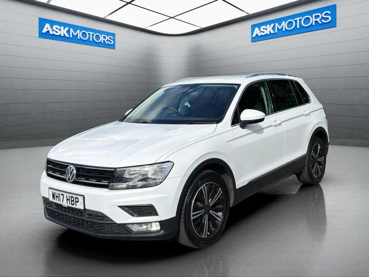 Volkswagen TIGUAN 2.0 TDI SE Navigation Euro 6 (s/s) 5dr Volkswagen TIGUAN 2.0 TDI SE Navigation Euro 6 (s/s) 5dr