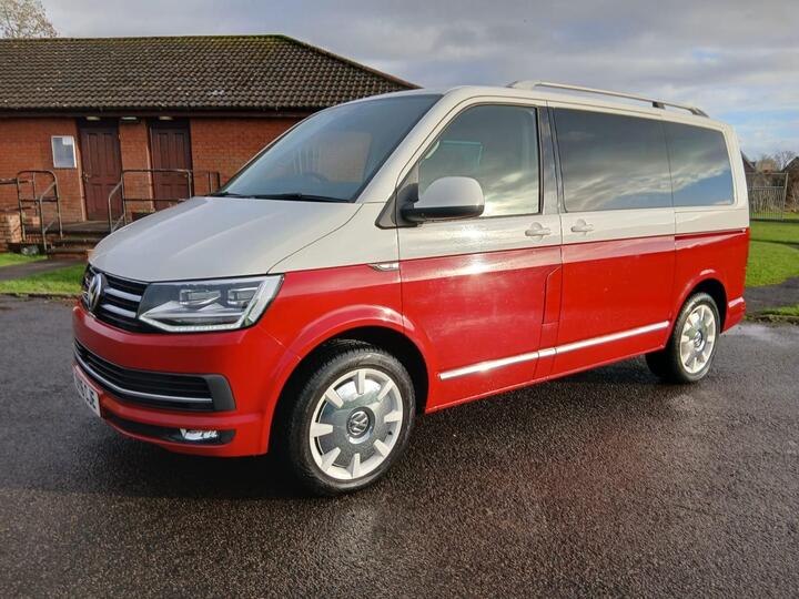 Volkswagen Caravelle 2.0 BiTDI BlueMotion Tech Generation Six DSG Euro 6 (s/s) 5dr Volkswagen Caravelle 2.0 BiTDI BlueMotion Tech Generation Six DSG Euro 6 (s/s) 5dr