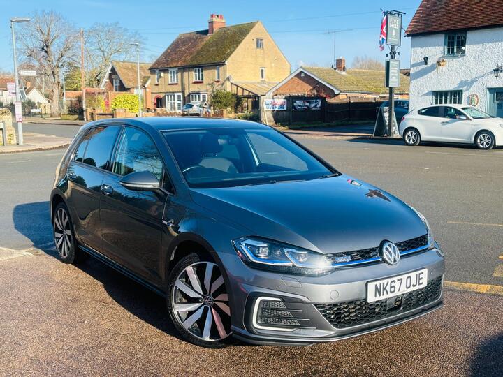 Volkswagen Golf 1.4 TSI 8.7kWh GTE Advance DSG Euro 6 (s/s) 5dr