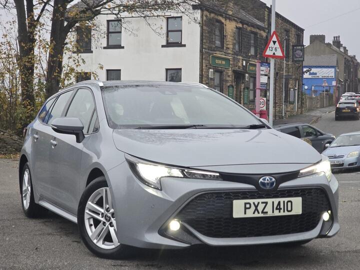 Toyota Corolla 1.8 VVT-h Icon Tech Touring Sports CVT Euro 6 (s/s) 5dr Toyota Corolla 1.8 VVT-h Icon Tech Touring Sports CVT Euro 6 (s/s) 5dr