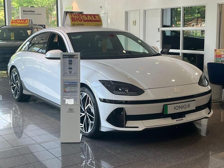 Hyundai IONIQ6 77.4kWh Premium Auto 4dr