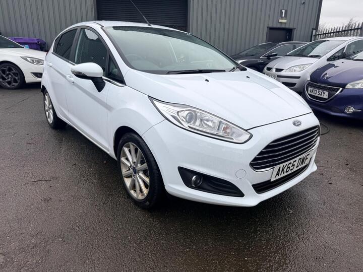 Ford Fiesta 1.0T EcoBoost Titanium Euro 6 (s/s) 5dr