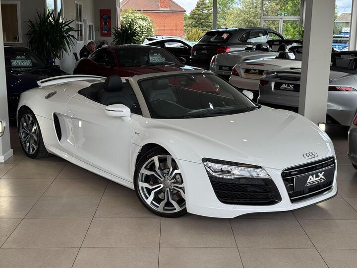 Audi R8 5.2 FSI V10 Spyder S Tronic Quattro Euro 5 2dr