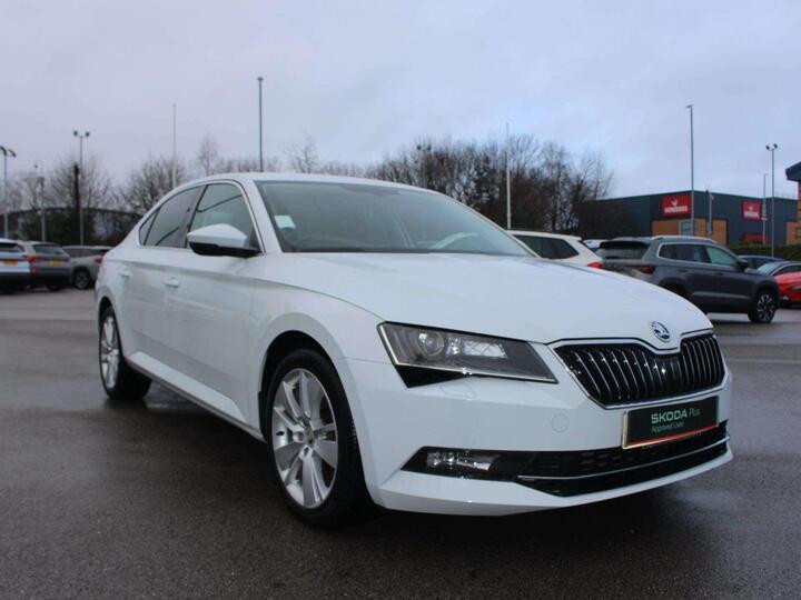 Skoda Superb 2.0 TDI SE L Executive DSG Euro 6 (s/s) 5dr Skoda Superb 2.0 TDI SE L Executive DSG Euro 6 (s/s) 5dr