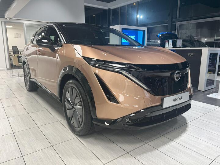 Nissan ARIYA 87kWh Advance Auto 5dr 22kW Charger