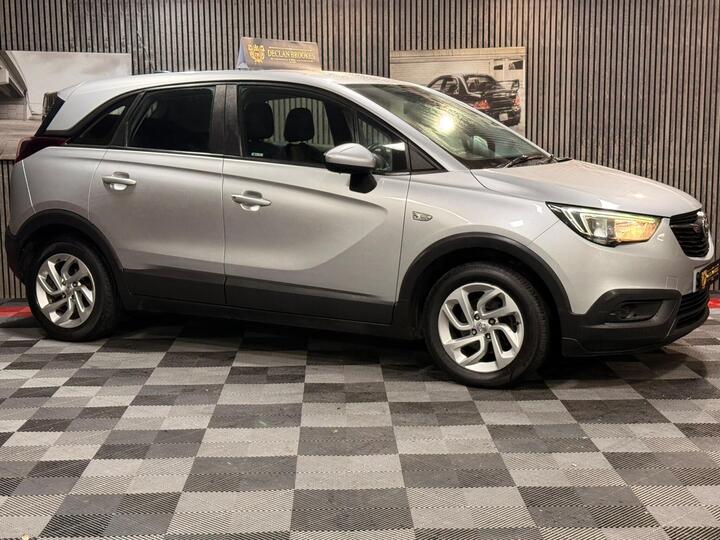 Vauxhall Crossland X 1.2 Turbo EcoTEC SE Nav Euro 6 (s/s) 5dr Vauxhall Crossland X 1.2 Turbo EcoTEC SE Nav Euro 6 (s/s) 5dr