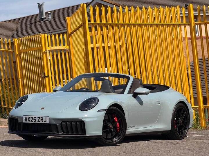 Porsche 911 3.6 T-Hybrid 992 Carrera GTS PDK Euro 6 (s/s) 2dr