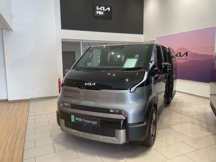 Kia PV5 Long Range 71.2kWh Plus Passenger MPV Auto 5dr