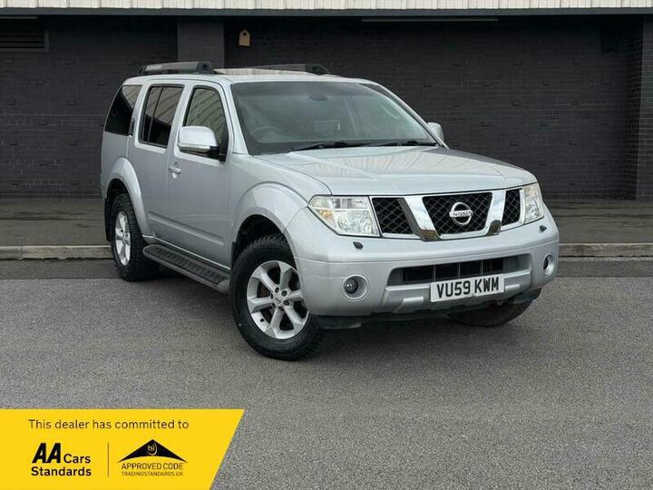 Nissan Pathfinder 2.5 DCi Tekna 5dr Nissan Pathfinder 2.5 DCi Tekna 5dr