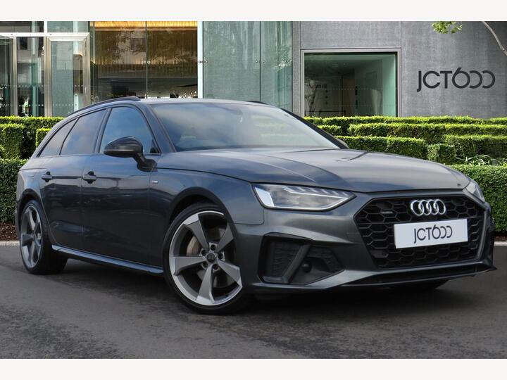 Audi A4 Avant 2.0 TFSI 45 Black Edition S Tronic Quattro Euro 6 (s/s) 5dr Audi A4 Avant 2.0 TFSI 45 Black Edition S Tronic Quattro Euro 6 (s/s) 5dr