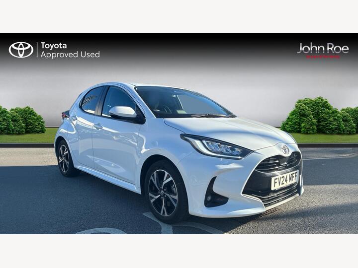 Toyota Yaris 1.5 VVT-h Design E-CVT Euro 6 (s/s) 5dr