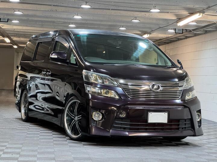 Toyota Vellfire 2.4Z Platinum Selection AUTO 7 Seat ULEZ