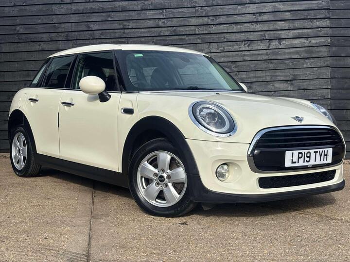 MINI HATCH 1.5 Cooper Classic Euro 6 (s/s) 5dr