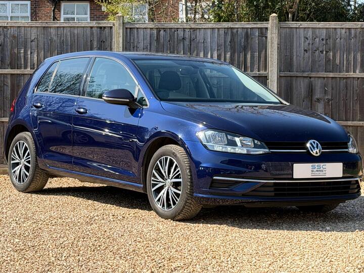 Volkswagen GOLF 1.0 TSI BlueMotion Tech SE Nav Euro 6 (s/s) 5dr Volkswagen GOLF 1.0 TSI BlueMotion Tech SE Nav Euro 6 (s/s) 5dr