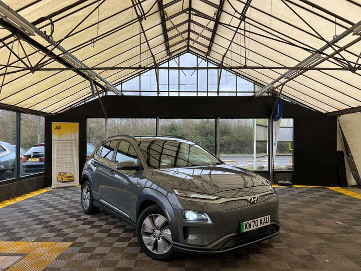 Hyundai KONA 64kWh Premium SE Auto 5dr (7kW Charger)