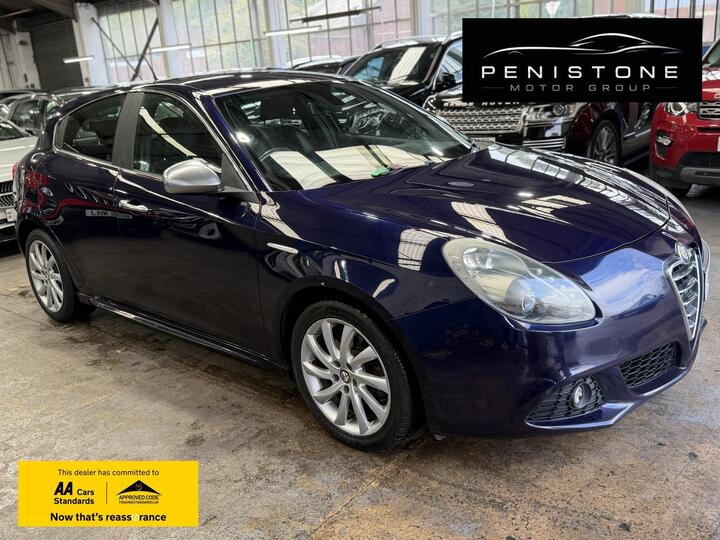 Alfa Romeo Giulietta 2.0 JTDM-2 Veloce Euro 5 (s/s) 5dr