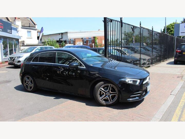 Mercedes-Benz A CLASS 1.3 A200 AMG Line (Executive) 7G-DCT Euro 6 (s/s) 5dr Mercedes-Benz A CLASS 1.3 A200 AMG Line (Executive) 7G-DCT Euro 6 (s/s) 5dr