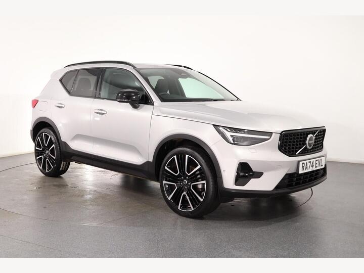 Volvo XC40 2.0 B3 MHEV Ultra Dark DCT Auto Euro 6 (s/s) 5dr