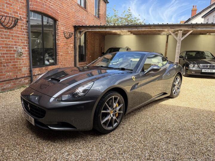 Ferrari CALIFORNIA CONVERTIBLE 4.3 F1 DCT Euro 5 2dr