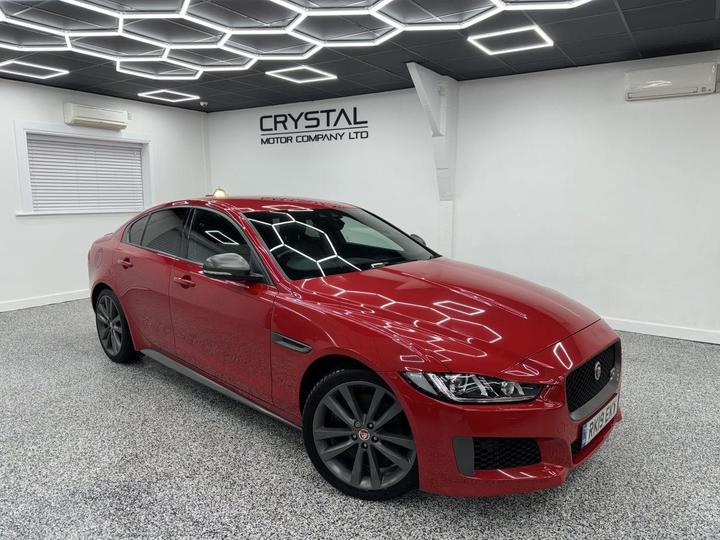 Jaguar XE 2.0i 300 Sport Auto AWD Euro 6 (s/s) 4dr