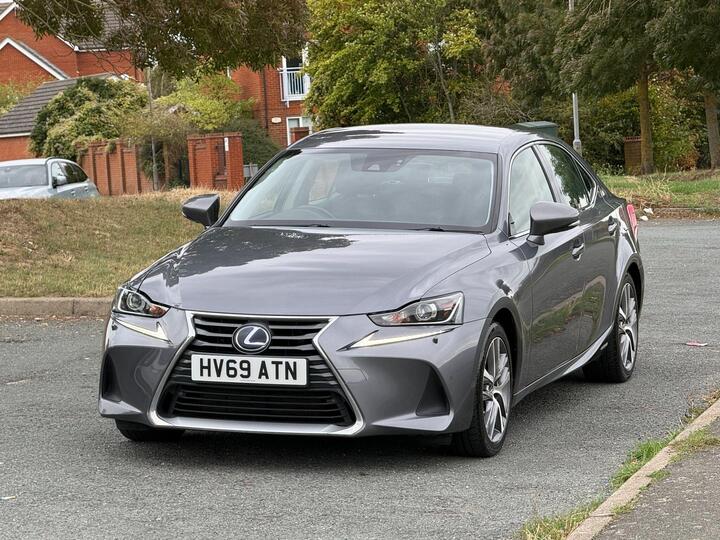 Lexus IS 2.5 300h E-CVT Euro 6 (s/s) 4dr