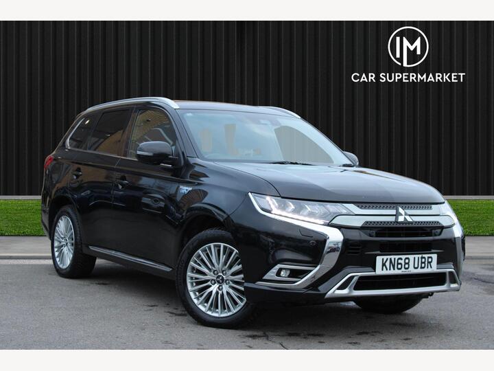 Mitsubishi Outlander 2.4h TwinMotor 13.8kWh 4hs CVT 4WD Euro 6 (s/s) 5dr Mitsubishi Outlander 2.4h TwinMotor 13.8kWh 4hs CVT 4WD Euro 6 (s/s) 5dr
