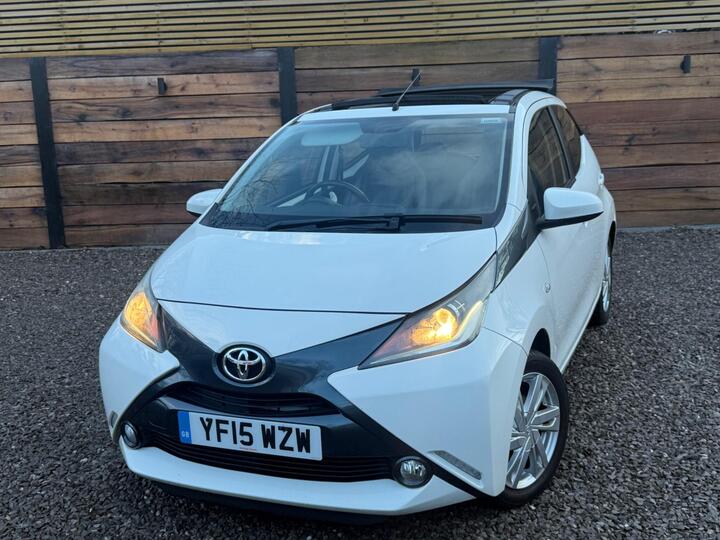 Toyota AYGO 1.0 VVT-i X-pression X-wave Euro 5 5dr Euro 5