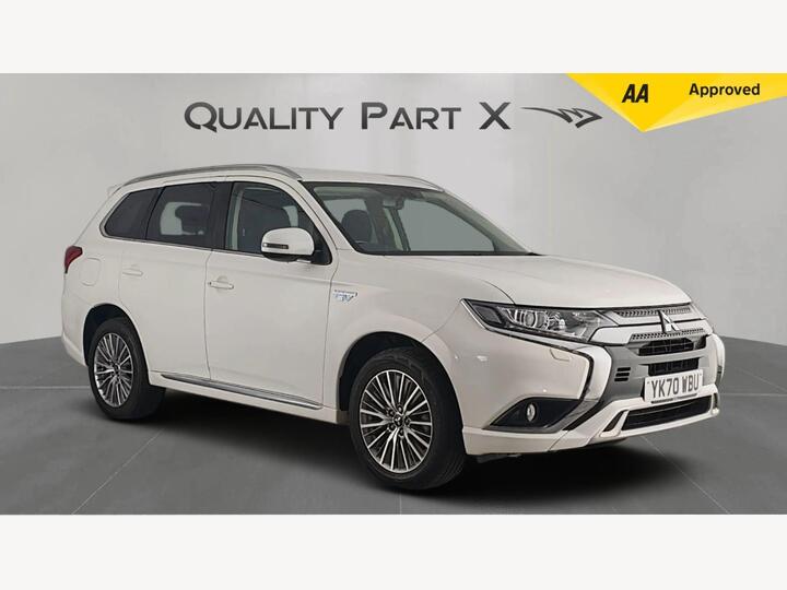 Mitsubishi Outlander 2.4h TwinMotor 13.8kWh Design CVT 4WD Euro 6 (s/s) 5dr Mitsubishi Outlander 2.4h TwinMotor 13.8kWh Design CVT 4WD Euro 6 (s/s) 5dr
