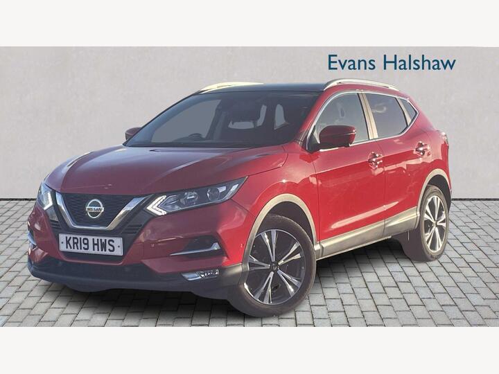 Nissan QASHQAI DIESEL HATCHBACK 1.5 DCi 115 N-Connecta 5dr Nissan QASHQAI DIESEL HATCHBACK 1.5 DCi 115 N-Connecta 5dr