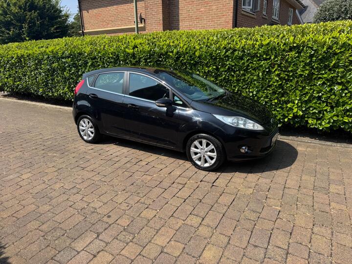 Ford Fiesta 1.25 Zetec 5dr