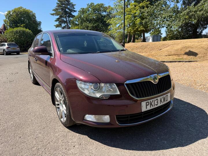 Skoda Superb 2.0 TDI Elegance Euro 5 5dr