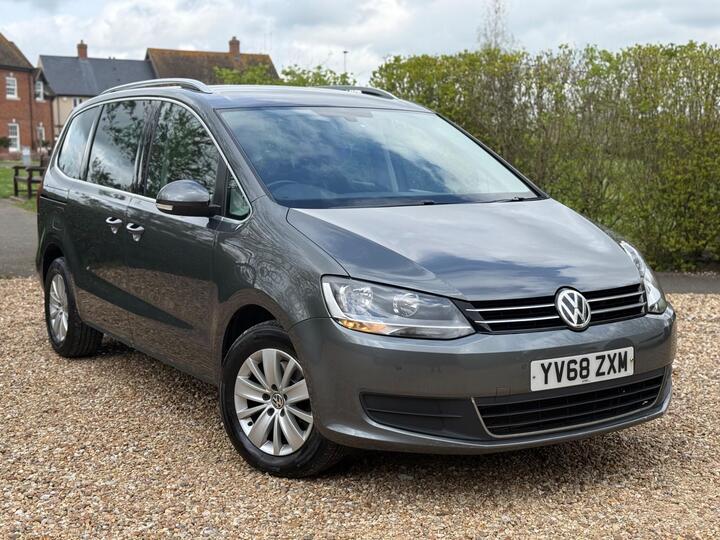 Volkswagen Sharan 2.0 TDI SE Nav DSG Euro 6 (s/s) 5dr