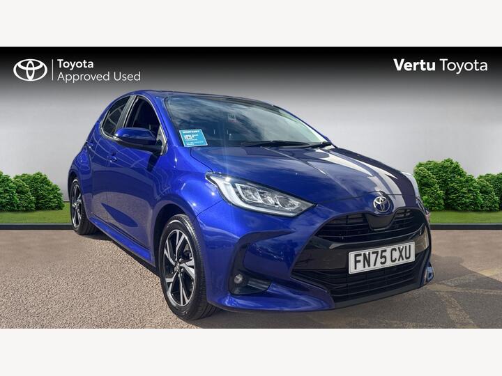 Toyota Yaris 1.5 VVT-h Design E-CVT Euro 6 (s/s) 5dr
