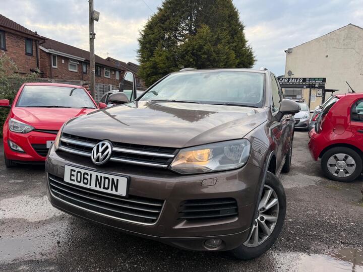 Volkswagen Touareg 3.0 TDI V6 BlueMotion Tech SE Tiptronic 4WD Euro 5 (s/s) 5dr Volkswagen Touareg 3.0 TDI V6 BlueMotion Tech SE Tiptronic 4WD Euro 5 (s/s) 5dr