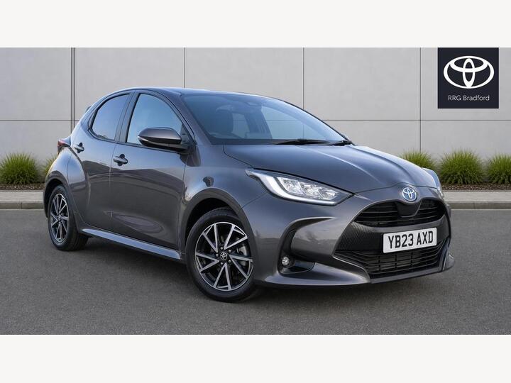 Toyota Yaris 1.5 VVT-h Design E-CVT Euro 6 (s/s) 5dr