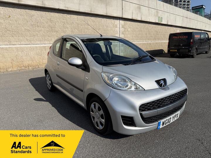 Peugeot 107 1.0 12V Urban 2 Tronic Euro 4 3dr