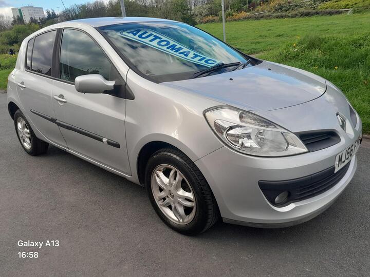Renault Clio 1.6 VVT Privilege 5dr