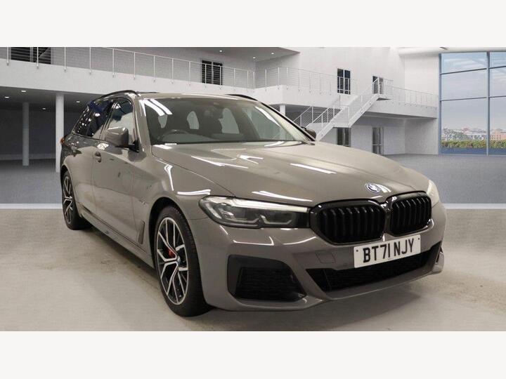BMW 5 Series 2.0 530e 12kWh M Sport Touring Steptronic XDrive Euro 6 (s/s) 5dr