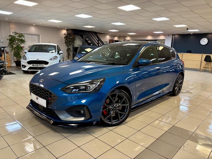 Ford Focus 2.3T EcoBoost ST Euro 6 (s/s) 5dr