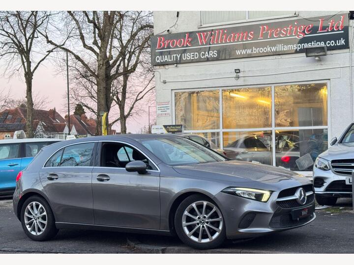 Mercedes-Benz A-CLASS 1.5 A180d Sport (Executive) 7G-DCT Euro 6 (s/s) 5dr