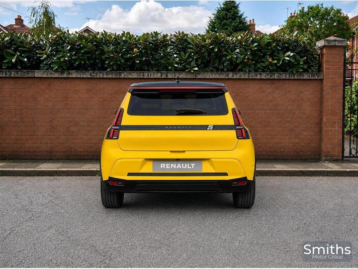 Renault 5 Comfort Range 52kWh Iconic Five+ Auto 5dr