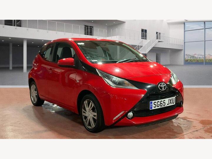Toyota AYGO 1.0 VVT-i X-pression X-wave Euro 5 5dr Euro 5