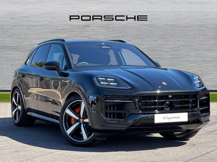 Porsche Cayenne 3.0 V6 E-Hybrid 25.9kWh S Black Edition TiptronicS 4WD Euro 6 (s/s) 5dr