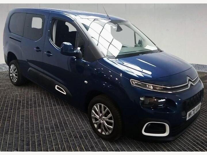 Citroen Berlingo 1.5 BlueHDi Feel XL MPV Euro 6 (s/s) 5dr Citroen Berlingo 1.5 BlueHDi Feel XL MPV Euro 6 (s/s) 5dr