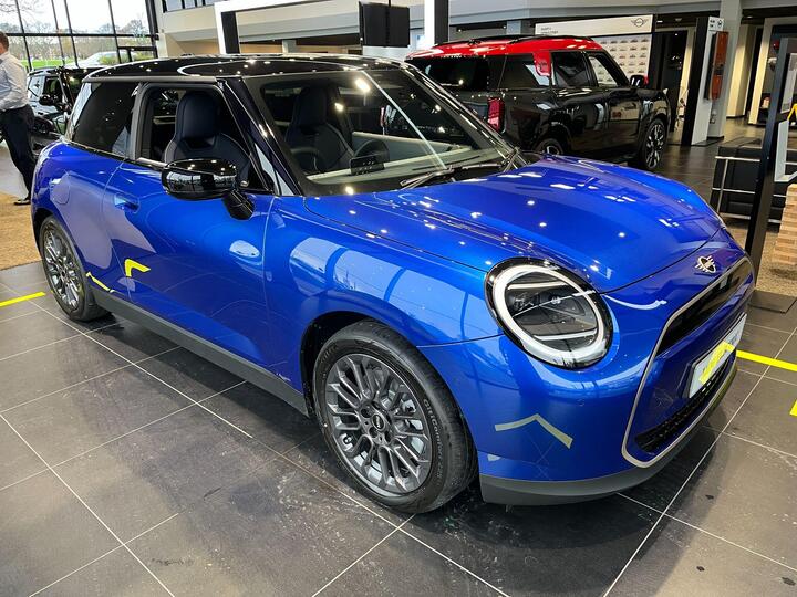 MINI Electric Cooper E 40.7kWh Exclusive Auto 3dr