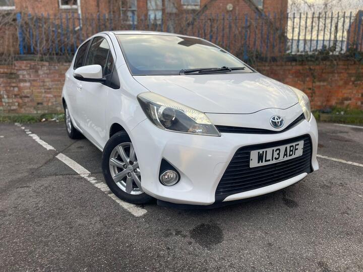 Toyota Yaris 1.5 VVT-h T4 CVT Euro 5 5dr