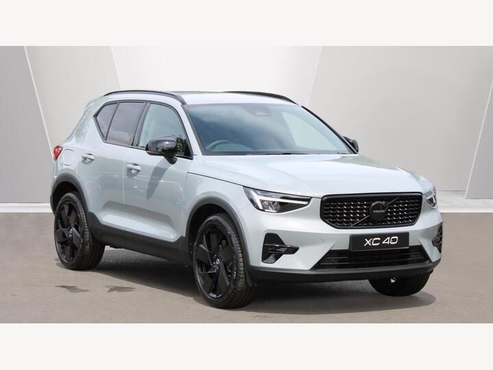 Volvo XC40 2.0 B3 MHEV Plus Black Edition DCT Auto Euro 6 (s/s) 5dr