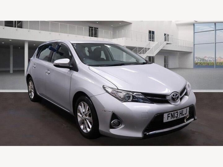 Toyota Auris 1.33 Dual VVT-i Icon Euro 5 (s/s) 5dr Toyota Auris 1.33 Dual VVT-i Icon Euro 5 (s/s) 5dr