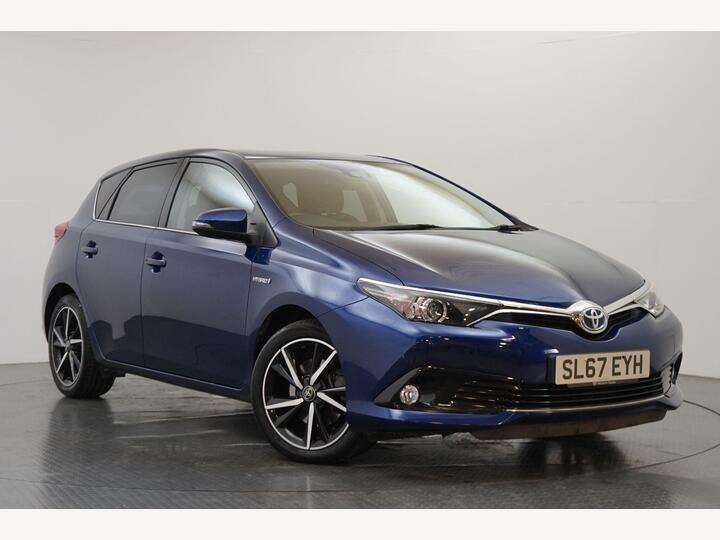 Toyota Auris 1.8 VVT-h Design CVT Euro 6 (s/s) 5dr (Safety Sense) Toyota Auris 1.8 VVT-h Design CVT Euro 6 (s/s) 5dr (Safety Sense)