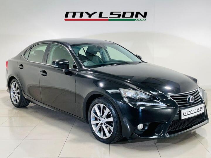 Lexus IS 2.5 300h Luxury E-CVT Euro 5 (s/s) 4dr